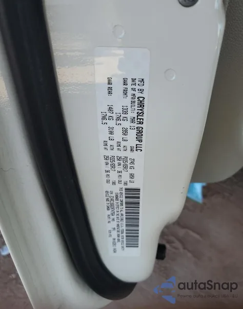 2013 Chrysler Town & Country Touring из США, поврежденный, VIN 2C4RC1BG6DR747564